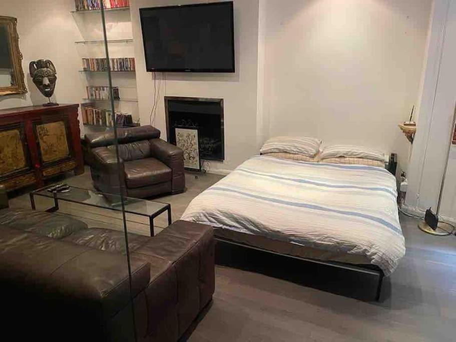 Large Studio Flat In Kensington London Eksteriør bilde